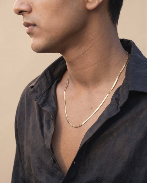 18K Gold Flat Herringbone Chain Necklace | Sleek Unisex Snake Chain