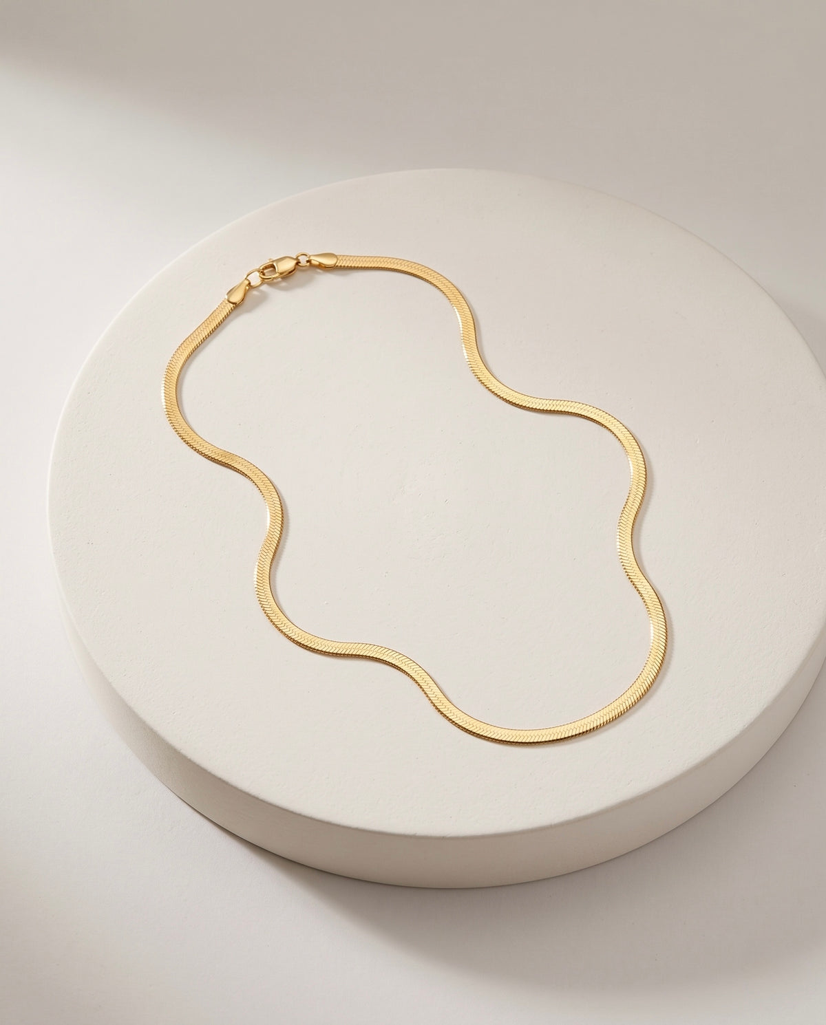 18K Gold Flat Herringbone Chain Necklace | Sleek Unisex Snake Chain
